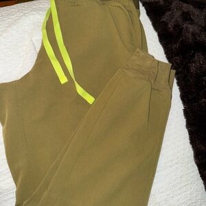 Figs olive green Joggers